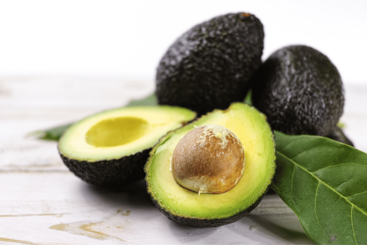 avocados können die Talgproduktion der kopfhaut reduzieren